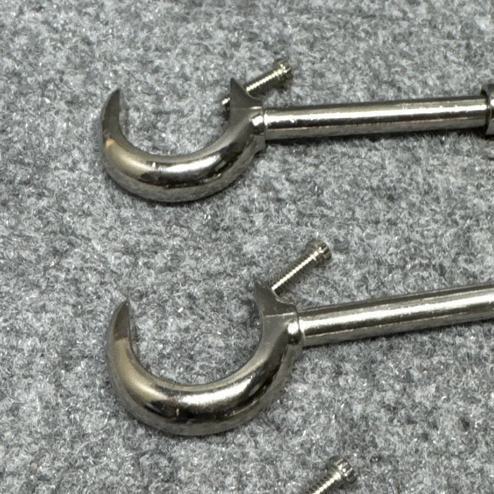 Curtain Brackets  Adjustable Closet Hanging Rod   Round Rod  Shower   Lot Of‎ 3